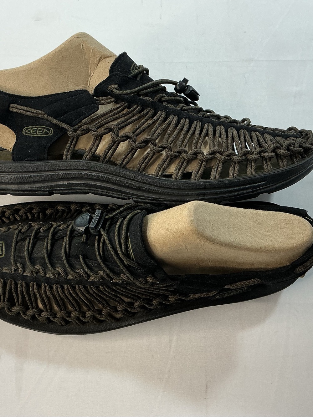 KEEN Men's Brown and Black Woven Outdoor Sandals
